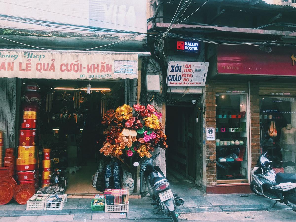 Halley Hostel Hanoi Exterior foto